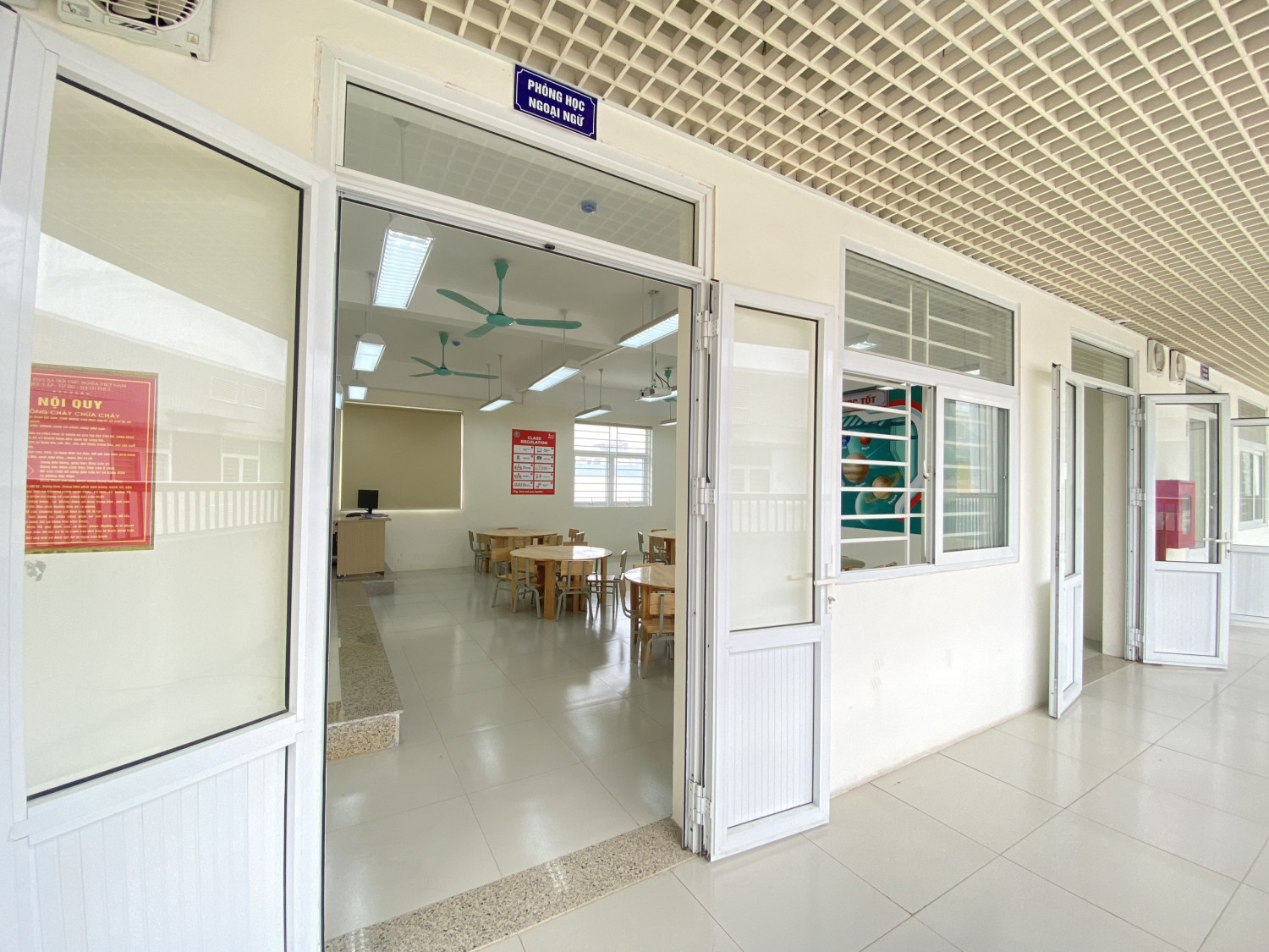 phòng ngoại ngữ 2 1