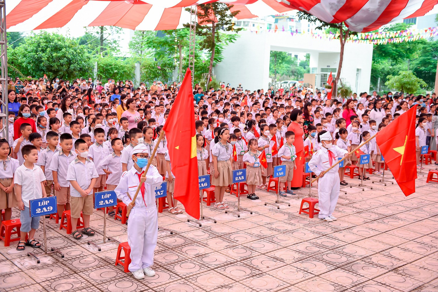chào cờ