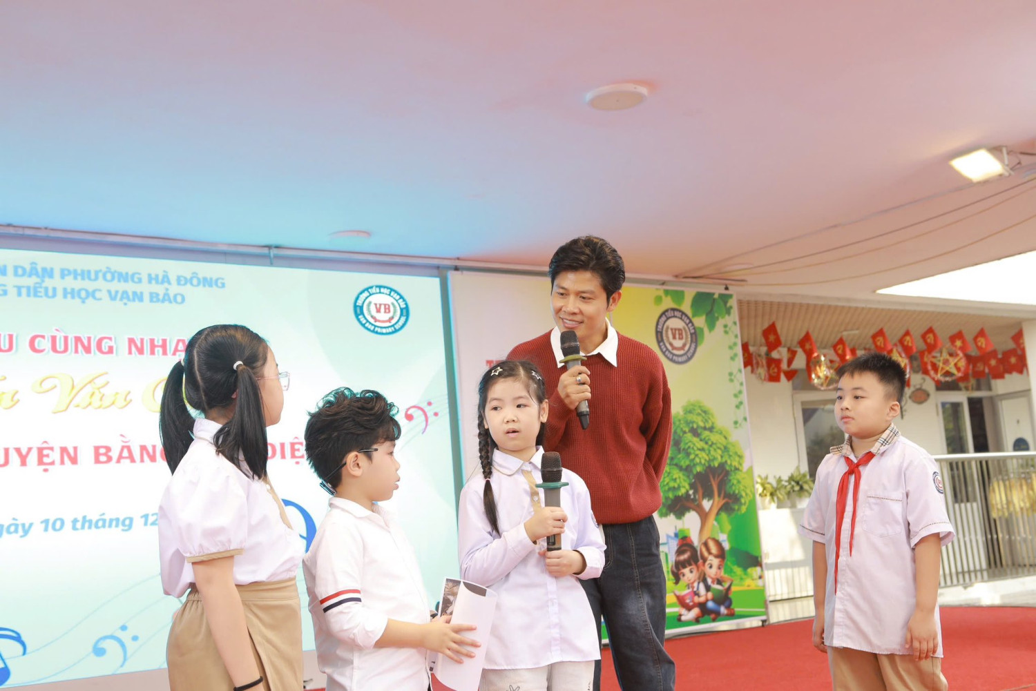 GIAO LƯU CÙNG NHẠC SĨ NGUYỄN VĂN CHUNG – NGƯỜI KỂ CHUYỆN BẰNG GIAI ĐIỆU