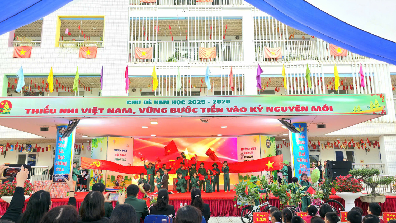 CHƯƠNG TRÌNH GIÁO DỤC TRUYỀN THỐNG UỐNG NƯỚC NHỚ NGUỒN